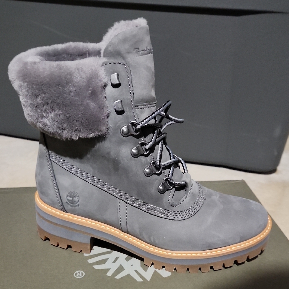 Timberland Courmayeur Grey Shearling Boots